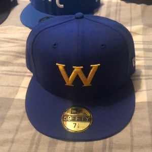 Warriors fitted hat sz 7 1/2